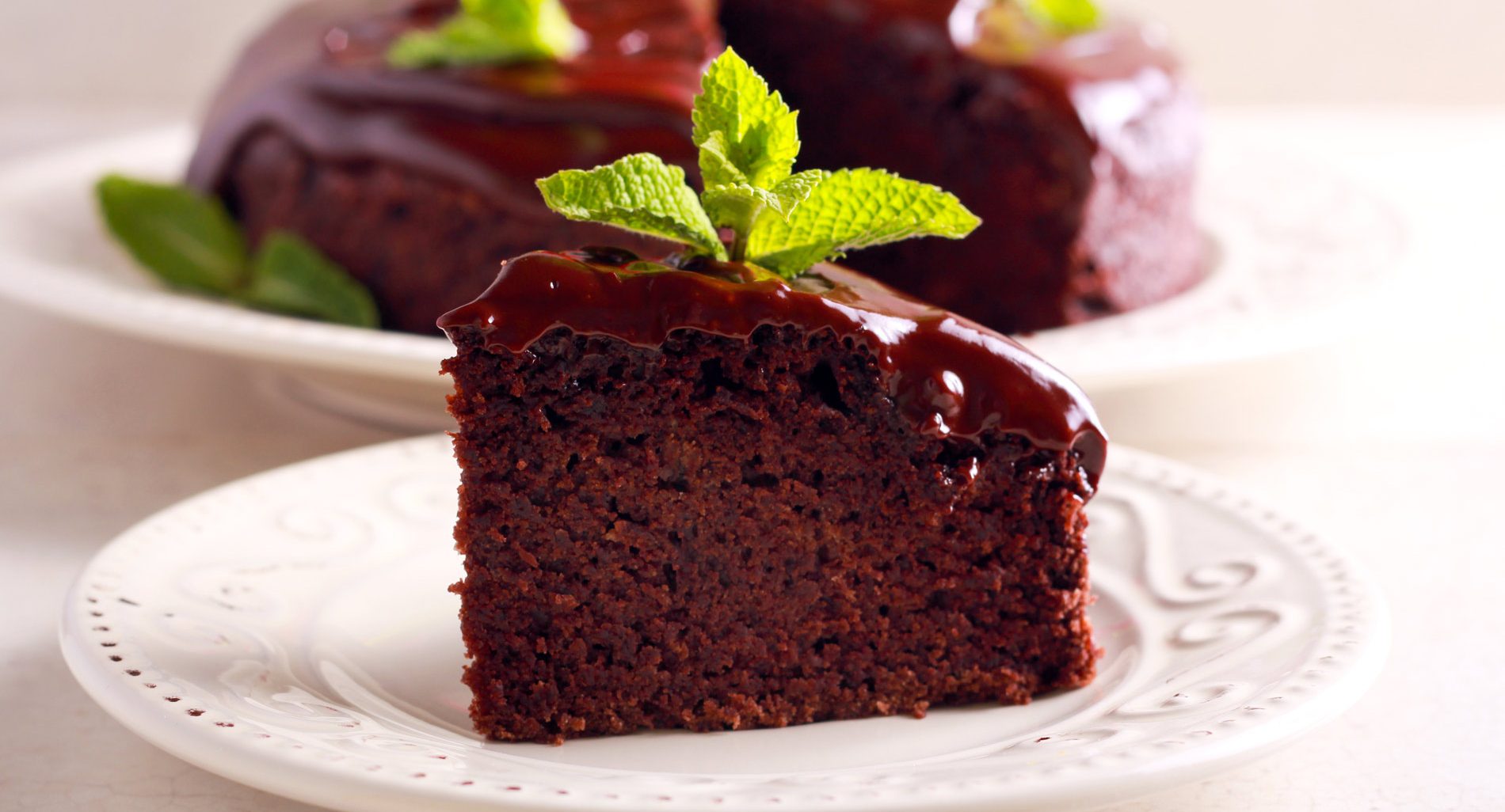 chocolate cake with dark chocolate ganache