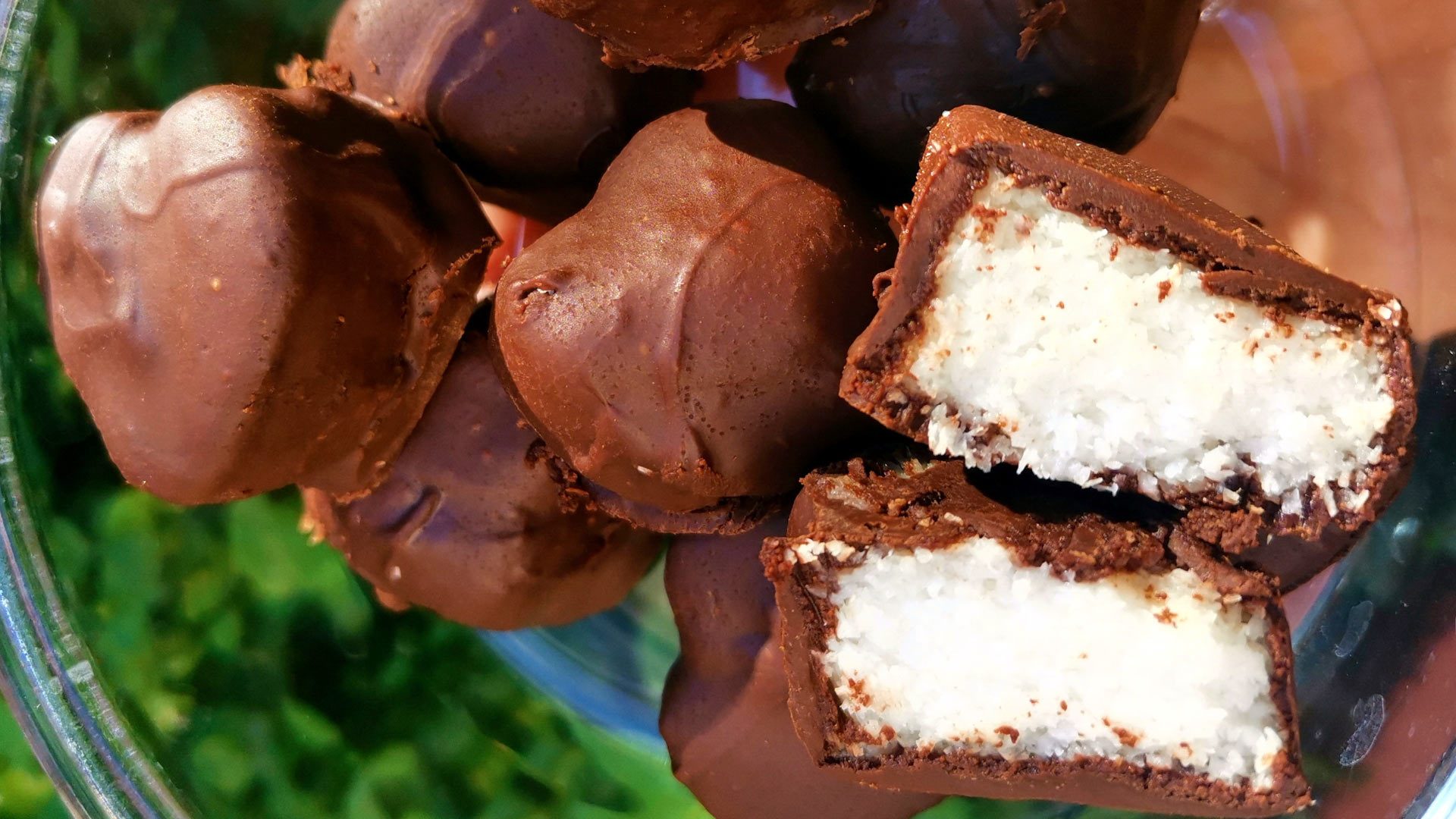 vegan heart shaped chocolate home made bounty bars